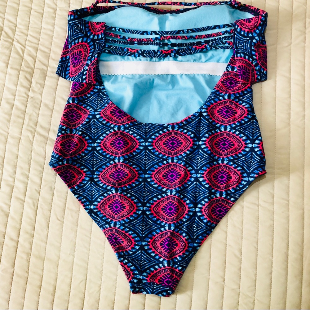 Bathing suit